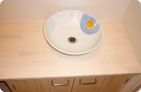 トイレ手洗いカウンター